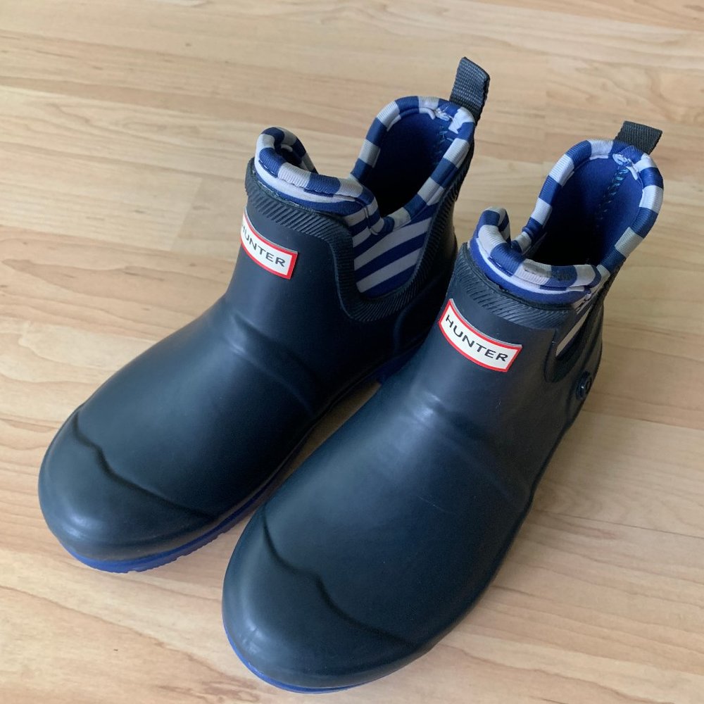 Hunter Kids Black and Blue Rain Boots